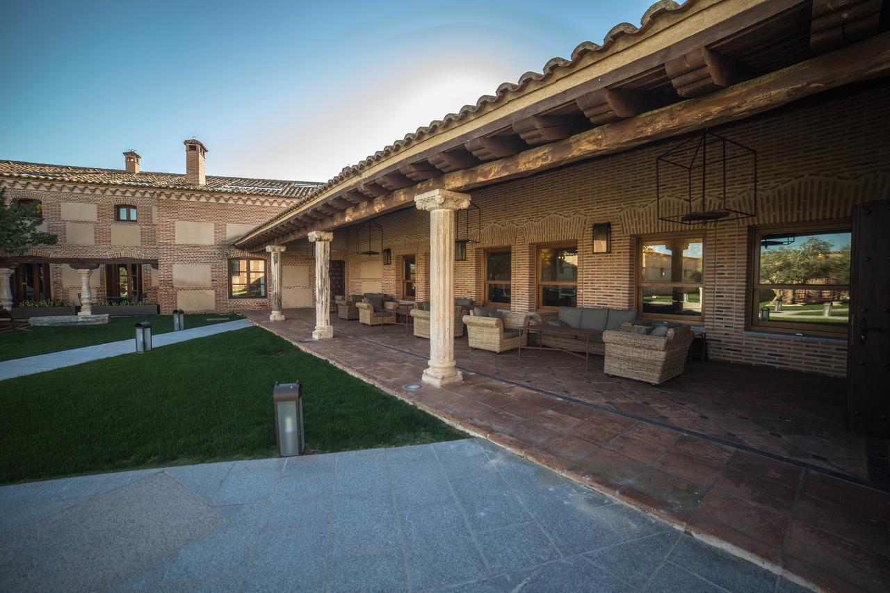 Posada Isabel De Castilla Madrigal de las Altas Torres Kültér fotó